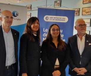 De gauche à droite - Damien Lelong, gérant des restaurants La Voile Blanche et l’Accostage – Ouistreham, Karine Meininger, Directrice Pôle emploi Normandie, Julie en contrat en alternance et Gilles Treuil, Président CCI Normandie